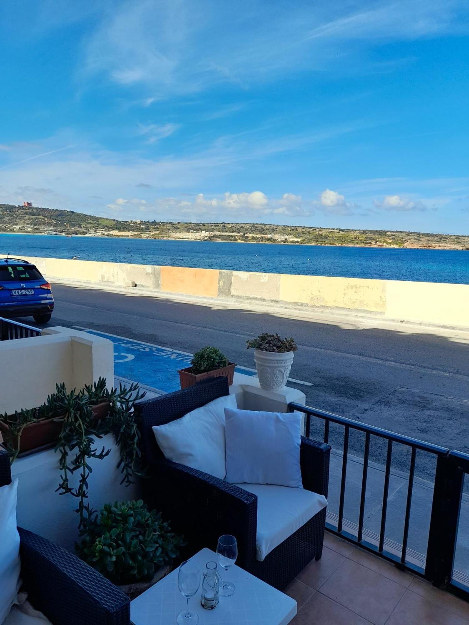 Seafront Maisonette Ocean Views & Terrace メーリッハ エクステリア 写真